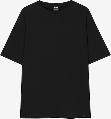 Pull&Bear Тениска в черно: отпред