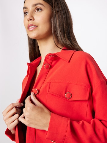 Oasis Between-season jacket in Red