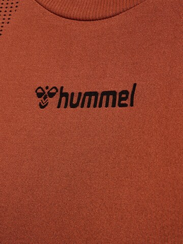 Hummel Functioneel shirt in Bruin