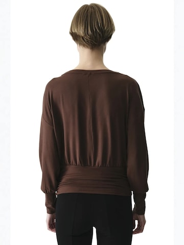 Penti - Blusa body em castanho