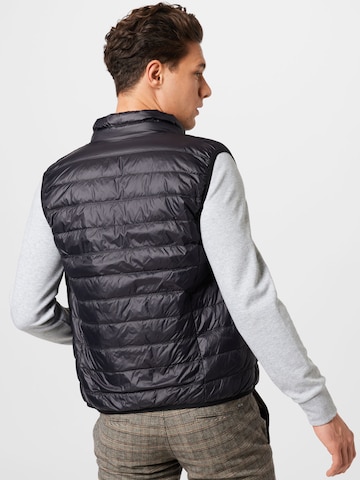 Gilet di EA7 Emporio Armani in nero