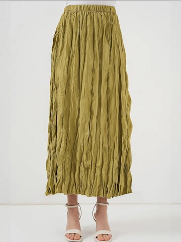 Bigdart - Saia em verde: frente