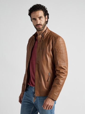 JCC Tussenjas '16-13-2' in Bruin