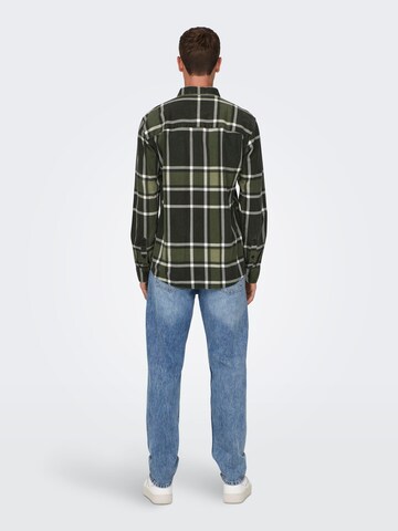 Only & Sons - Ajuste regular Camisa 'KENNETH' en verde