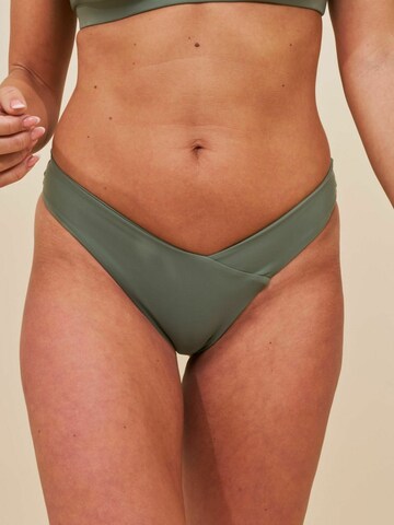Copenhagen Cartel Bikini bottom ' Canggu ' in Green: front