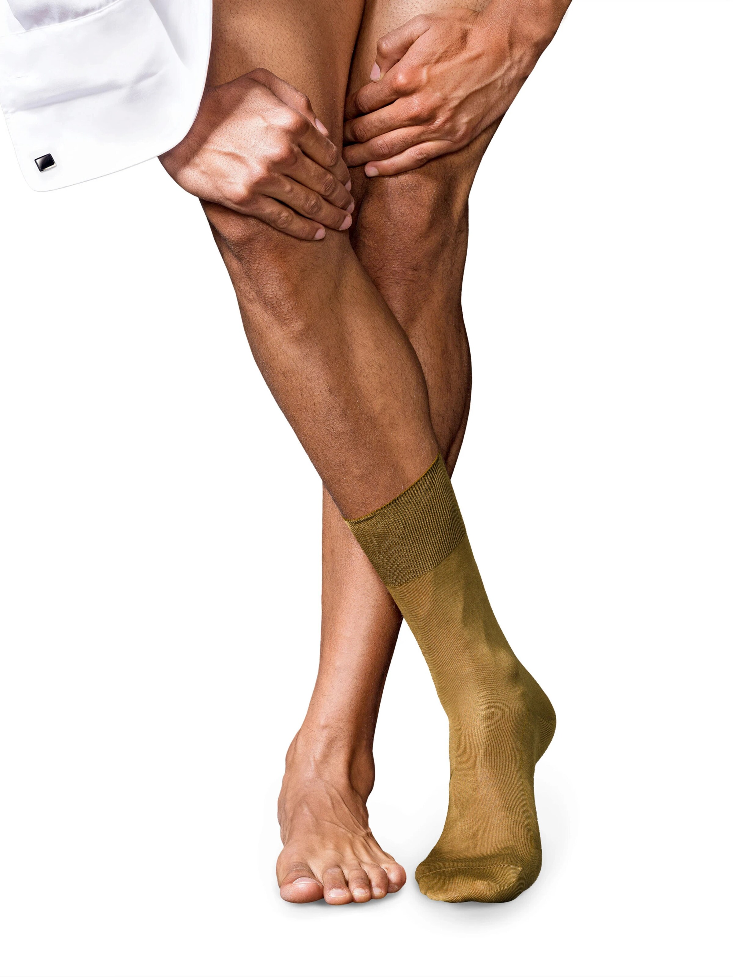 FALKE Socks 'No. 9 Pure Fil d´Écosse' in Green: front