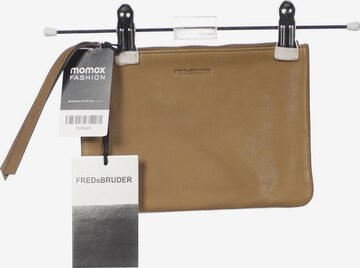 FREDsBRUDER Handtasche klein Leder One Size in Grün: predná strana