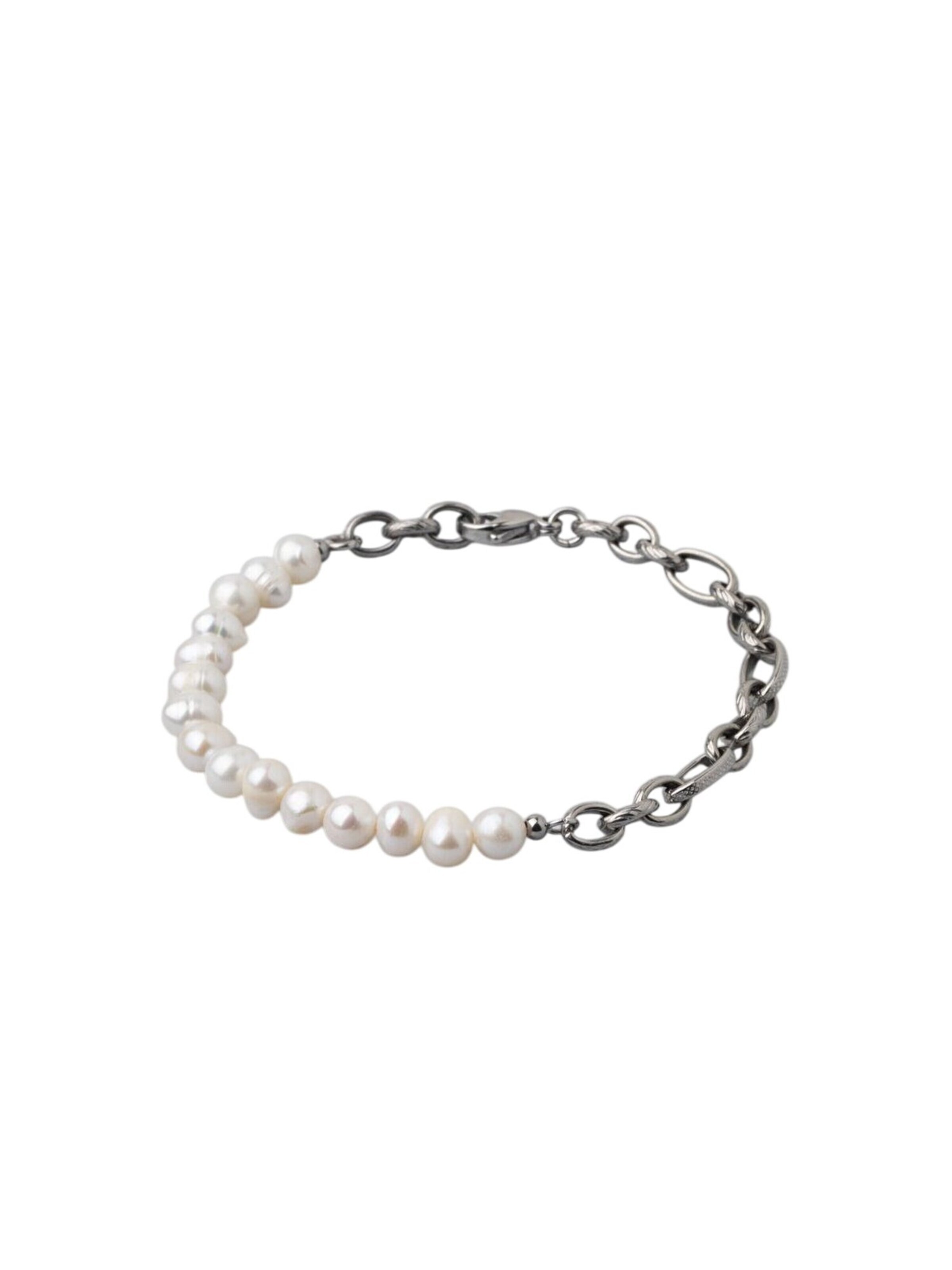 So Chic Bracelet in Silver: front