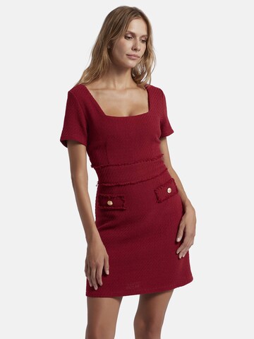 Nicowa Dress 'VANTREA' in Red: front