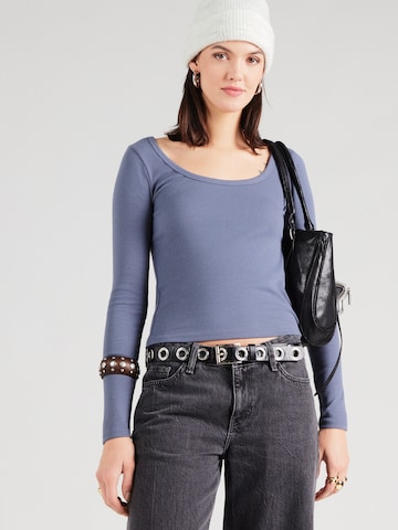 T-shirt HOLLISTER en bleu : devant