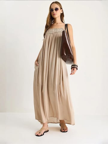 Bianco Lucci Summer Dress in Beige
