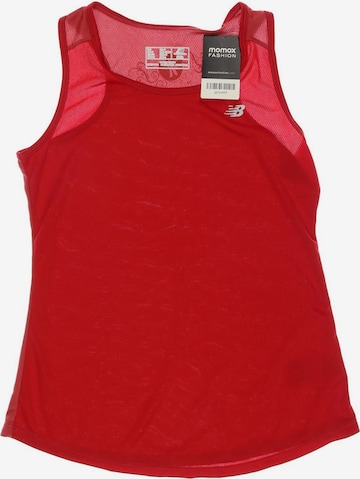 new balance Top & Shirt in S in Red: front