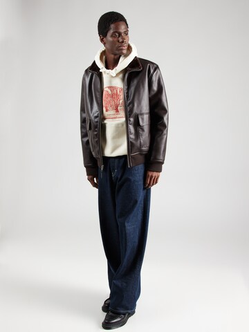 JACK & JONES Суичър 'JORRIDGEWOOD URBAN' в бяло