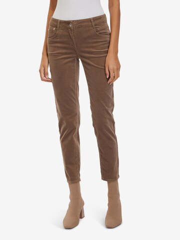 Betty Barclay Slim fit Pants in Brown: front