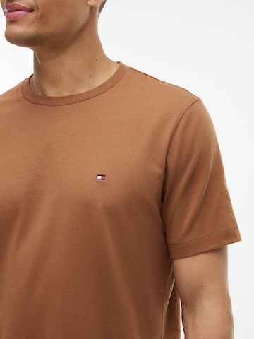 T-Shirt 'Ess Seasonal' TOMMY HILFIGER en marron