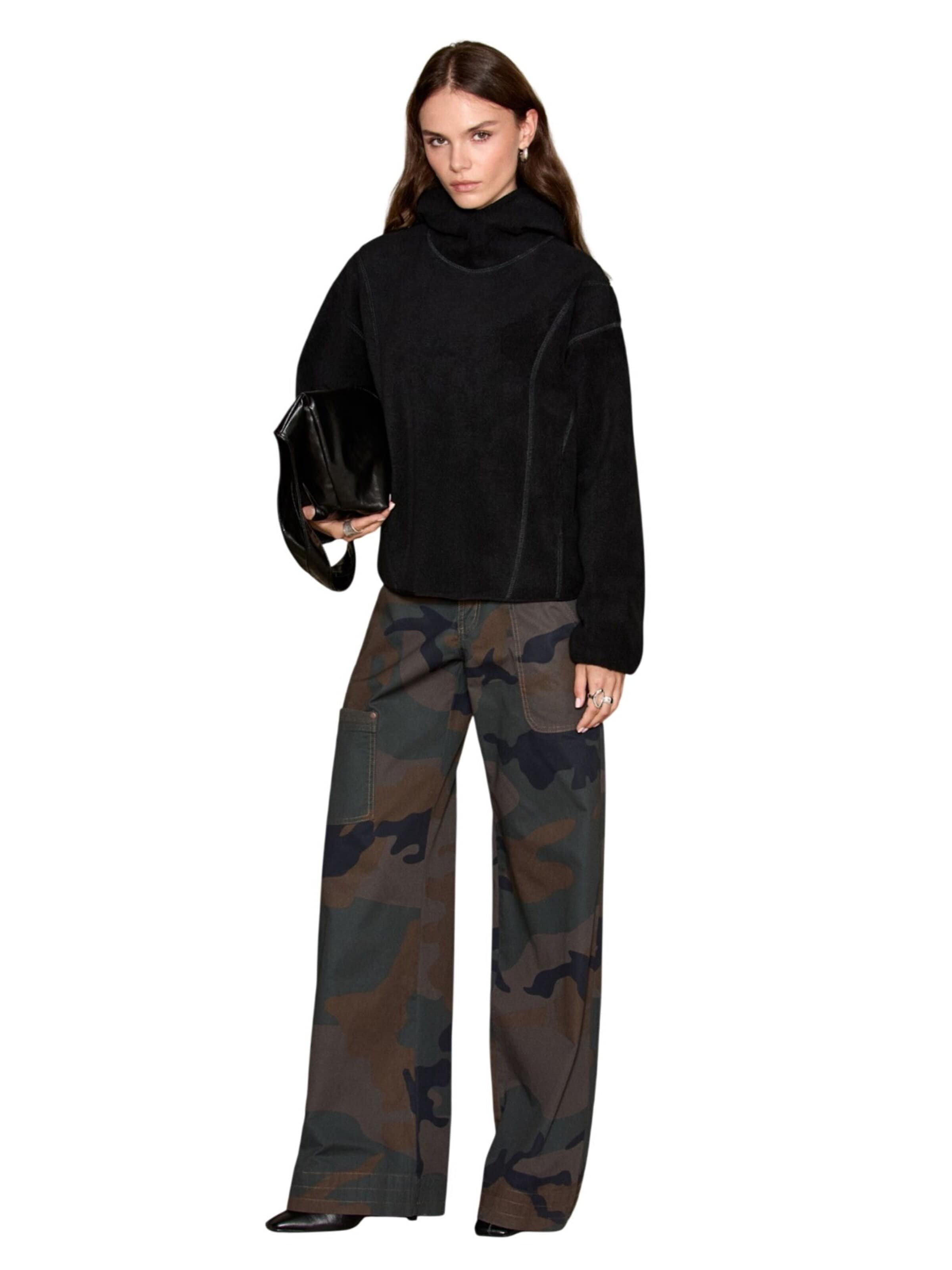 Grimelange Sweater in Black: front