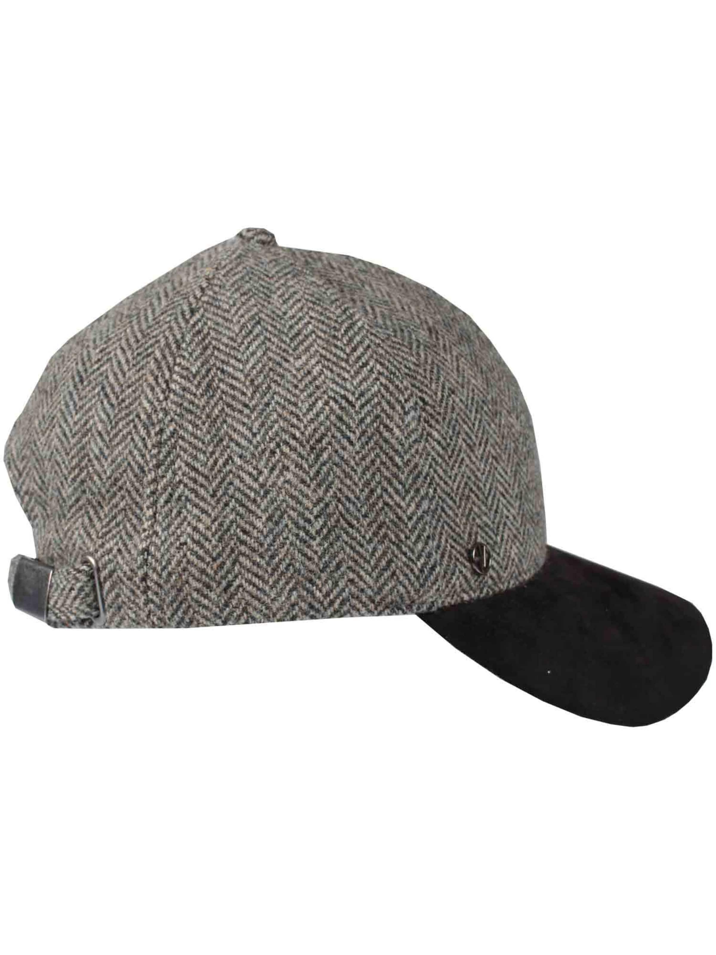 LOEVENICH Cap in Schwarz