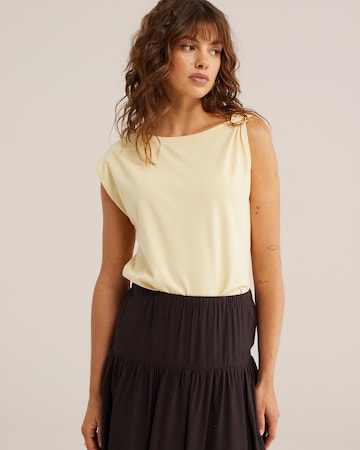 WE Fashion Top in Gelb: Vorderseite