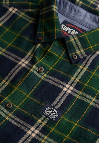 Coupe regular Chemise Superdry en vert
