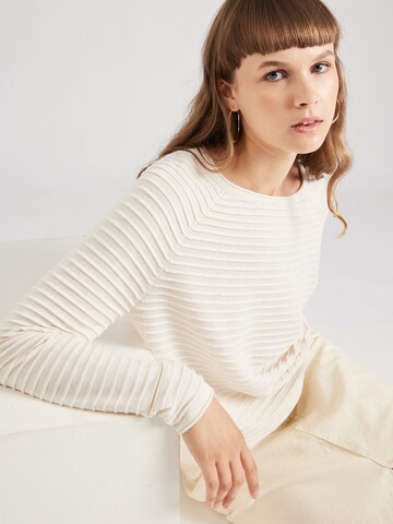 QS Sweater in Beige