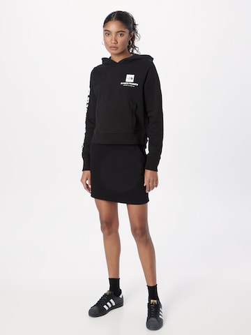 THE NORTH FACE Sweatshirt in Schwarz