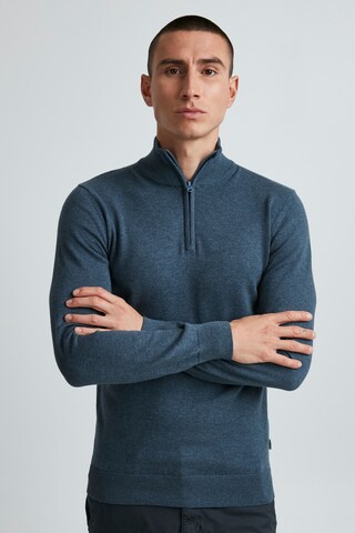 11 Project Sweater 'Melville' in Blue: front