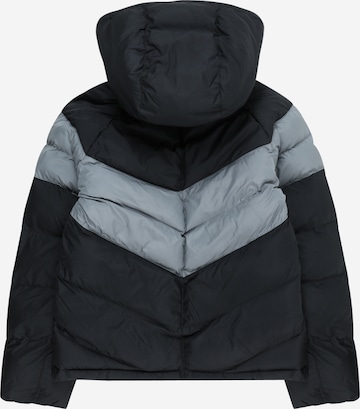 Nike Sportswear - Chaqueta de invierno en negro