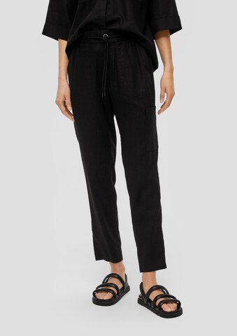 s.Oliver Regular Trousers in Black: front