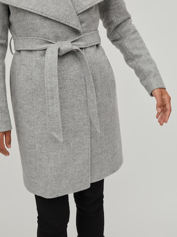 VILA Between-Seasons Coat 'Director Lus' in Grey