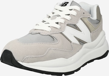 new balance Sneakers laag '57/40' in Grijs: voorkant