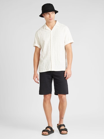 TOPMAN Comfort Fit Skjorta i beige