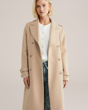 WE Fashion Tussenmantel in Beige