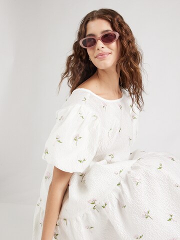 Robe 'Selino' A-VIEW en blanc