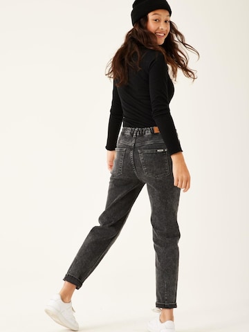 GARCIA Regular Jeans 'Evelin' in Black