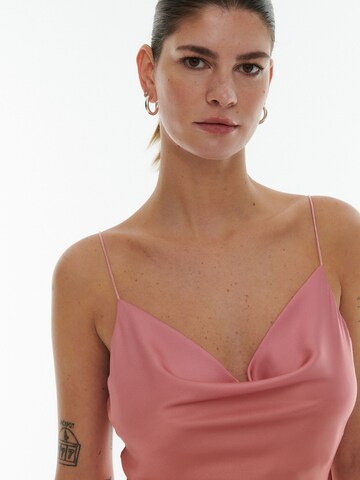 ABOUT YOU x Laura Giurcanu - Vestido de gala 'Melissa' en naranja