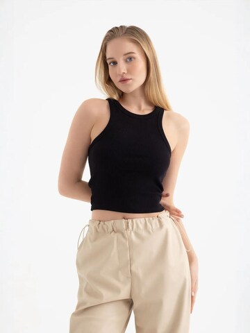 Hiccup - Top em preto: frente