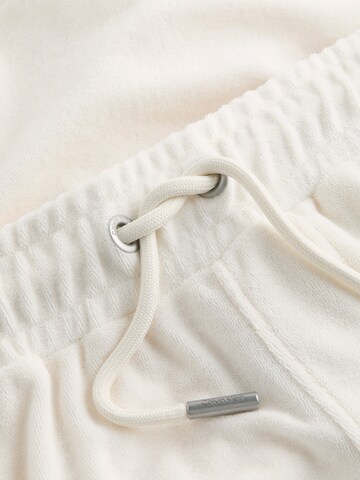 Calvin Klein Regular Shorts in Weiß