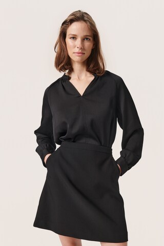 SOAKED IN LUXURY Bluse in Schwarz: predná strana