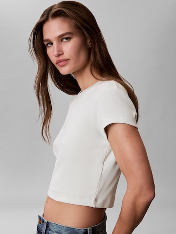 T-shirt Calvin Klein Jeans en gris