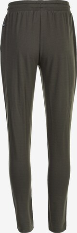 Virtus Tapered Hose 'ODETTA' in Grün