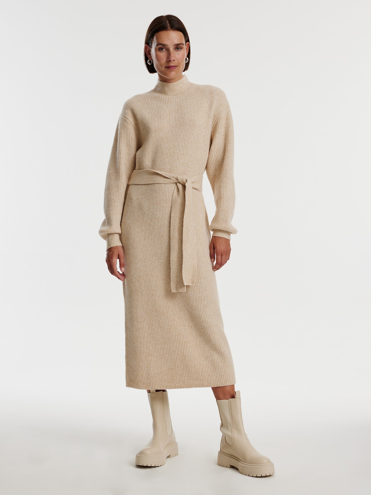 EDITED Robe 'Silvie' beige