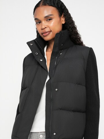 TOMMY HILFIGER Jacke in Schwarz