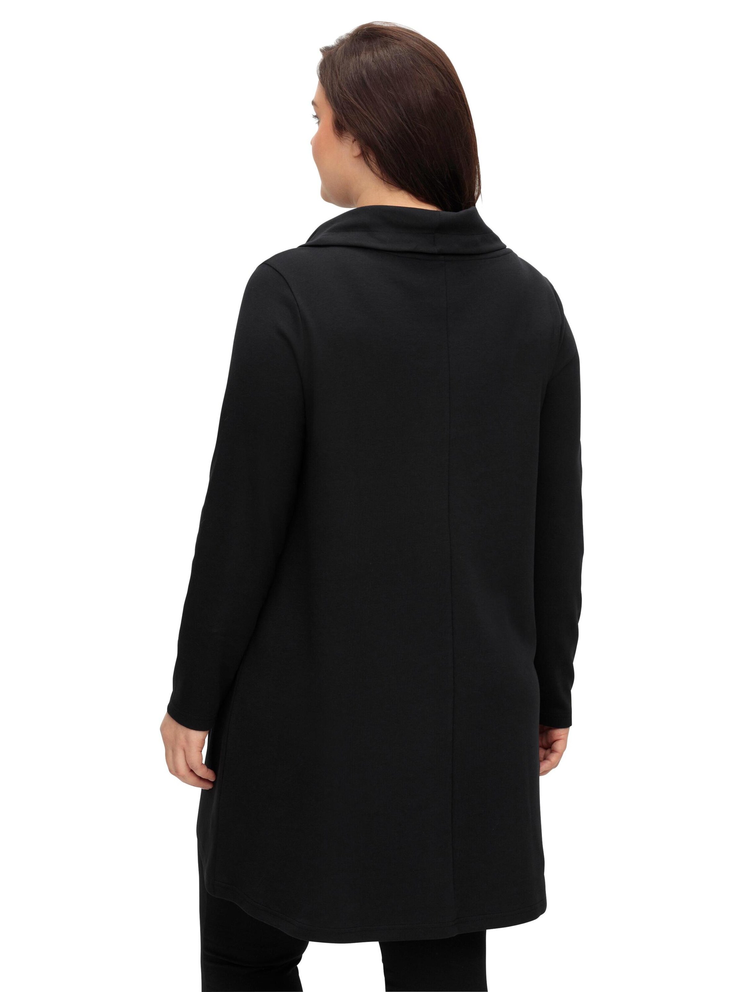 SHEEGO T-shirt i svart