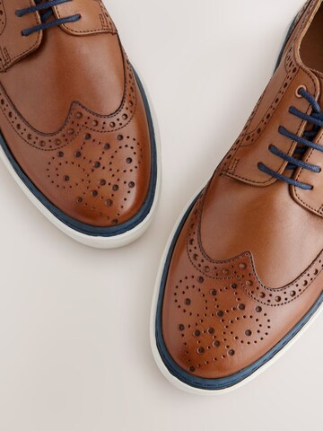 Scarpa stringata di Next in marrone