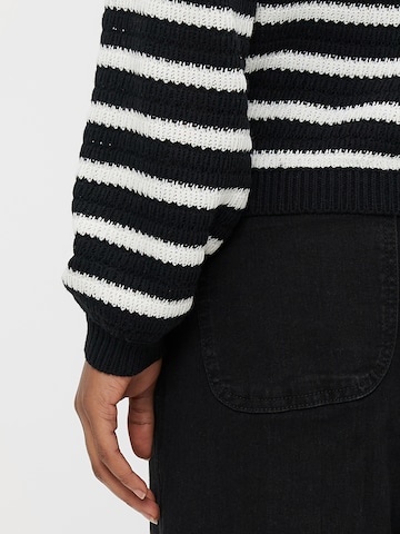 Vero Moda Petite Pullover 'VMGORGEOUS' in Schwarz