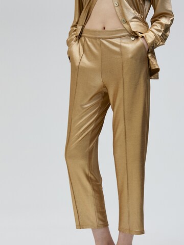 Lola Casademunt Regular Chino trousers in Gold: front