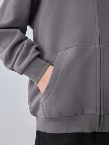 Baker by Ted Baker Кофта на молнии в Серый