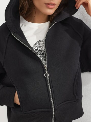Sweat-shirt 'Kapuzenpullover' Hiccup en noir