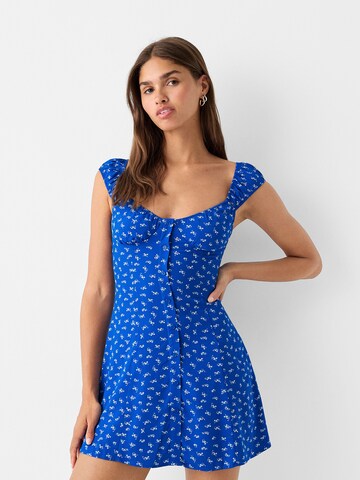 Robe d’été Bershka en bleu : devant