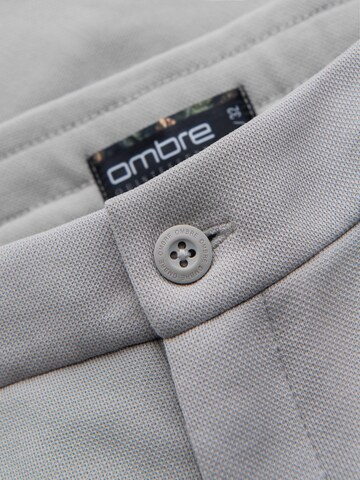 Ombre Regular Chino trousers in Grey